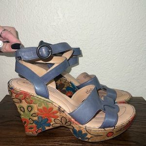 Born Crowns Leather Floral Strappy Wedge Sandals 9W